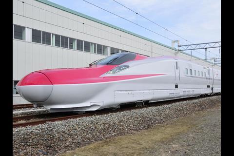 East Japan Railway Series E6 'Super Komachi' trainset for Akita mini-Shinkansen services (Photo: Kazumiki Miura).